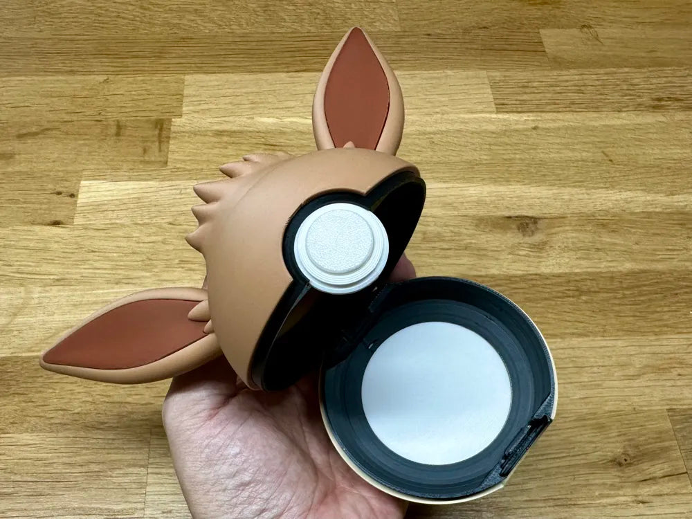 Eevee Pokéball