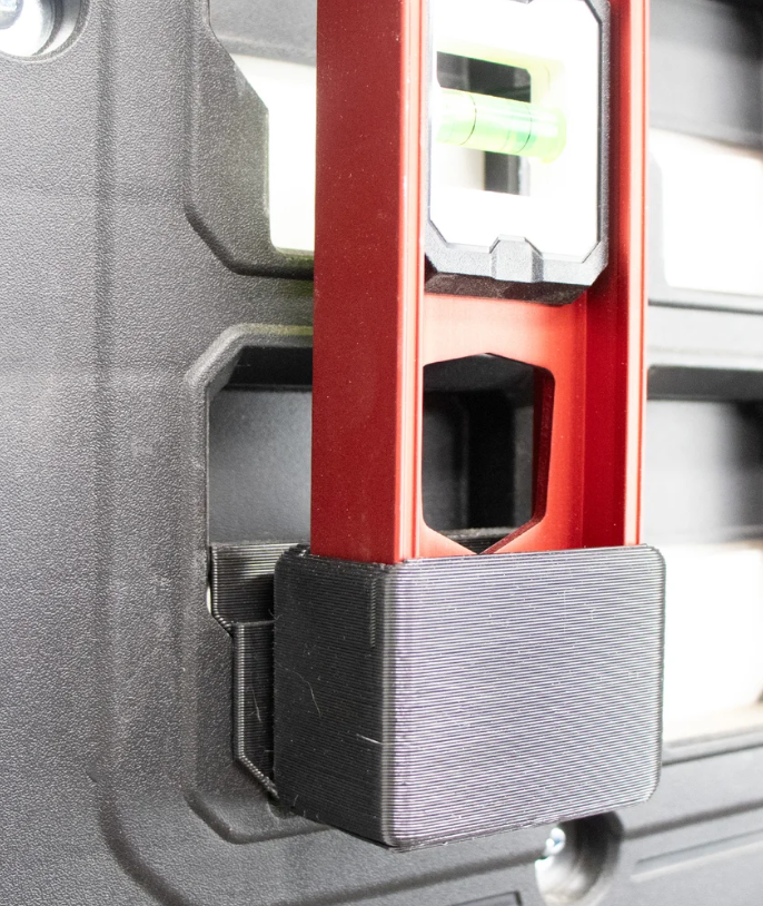 Level Holder