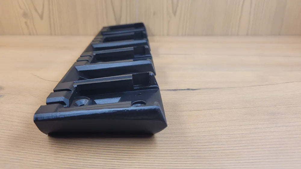 Milwaukee battery holder M18 - quadruple holder
