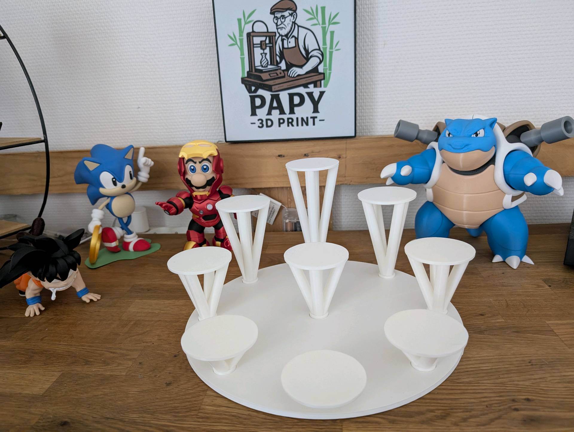 Pokéball Display Platform (Holds 9)