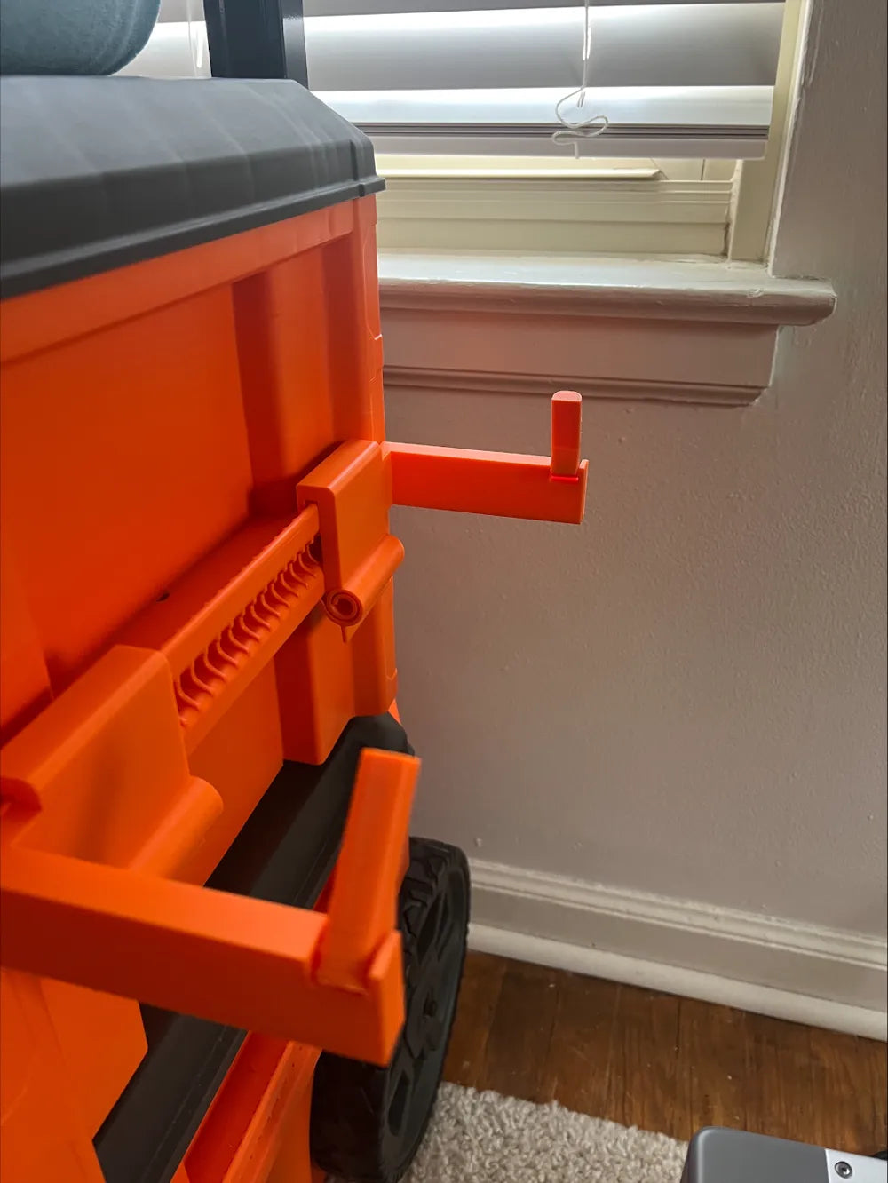 Print-In-Place Klein Modbox Rail Paper Towel Holder