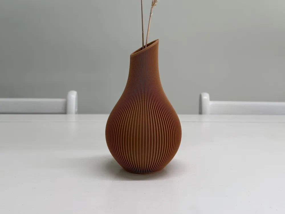 Shizu Vase